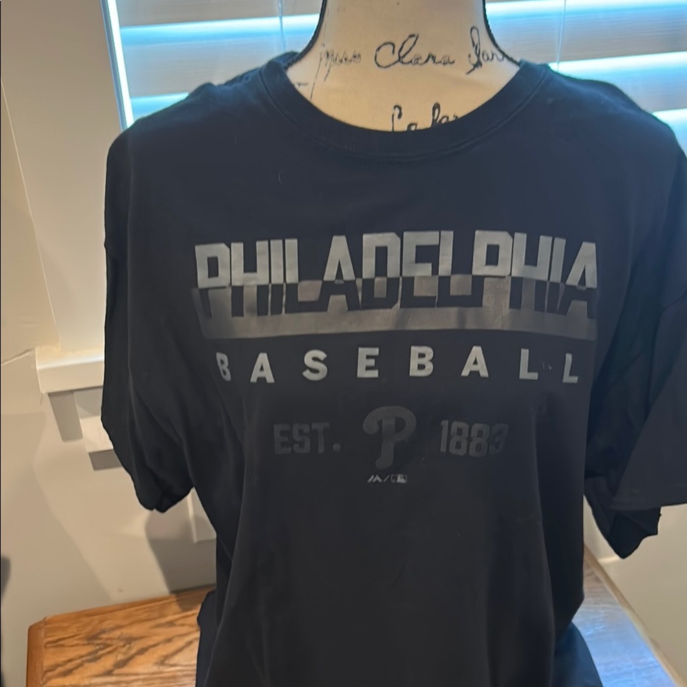 Philadelphia Baseball Black T-Shirt